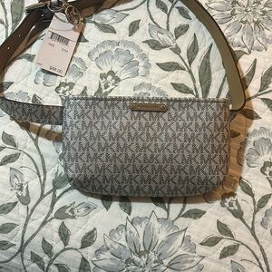 Michael Kors Gray Belt Bag with Elegant Design